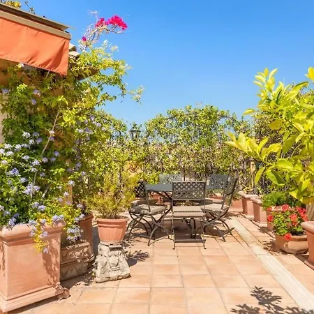 Apartment Casa Colonna, A Burghesius Rome