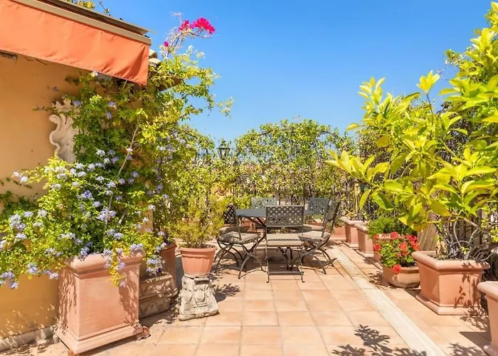 Apartman Casa Colonna, A Burghesius Róma