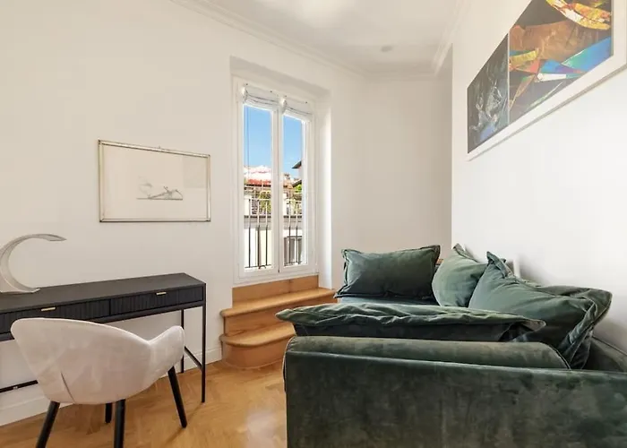 Casa Colonna, A Burghesius