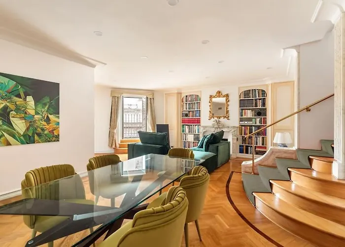 Casa Colonna, A Burghesius Apartman Róma